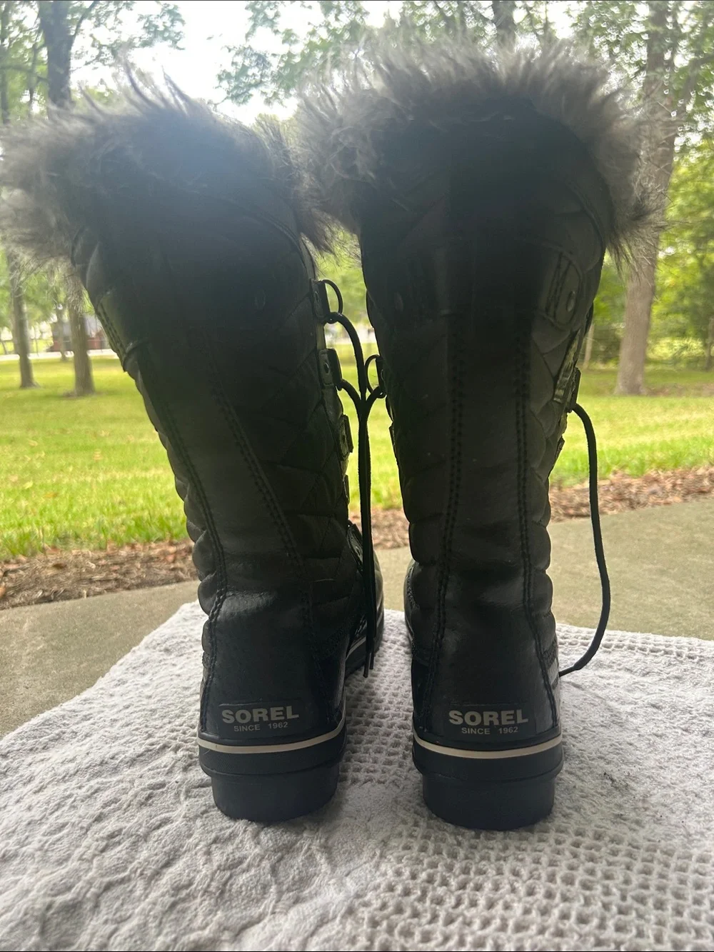 Sorel Black Faux Fur Lace-Up Women's Winter Boots